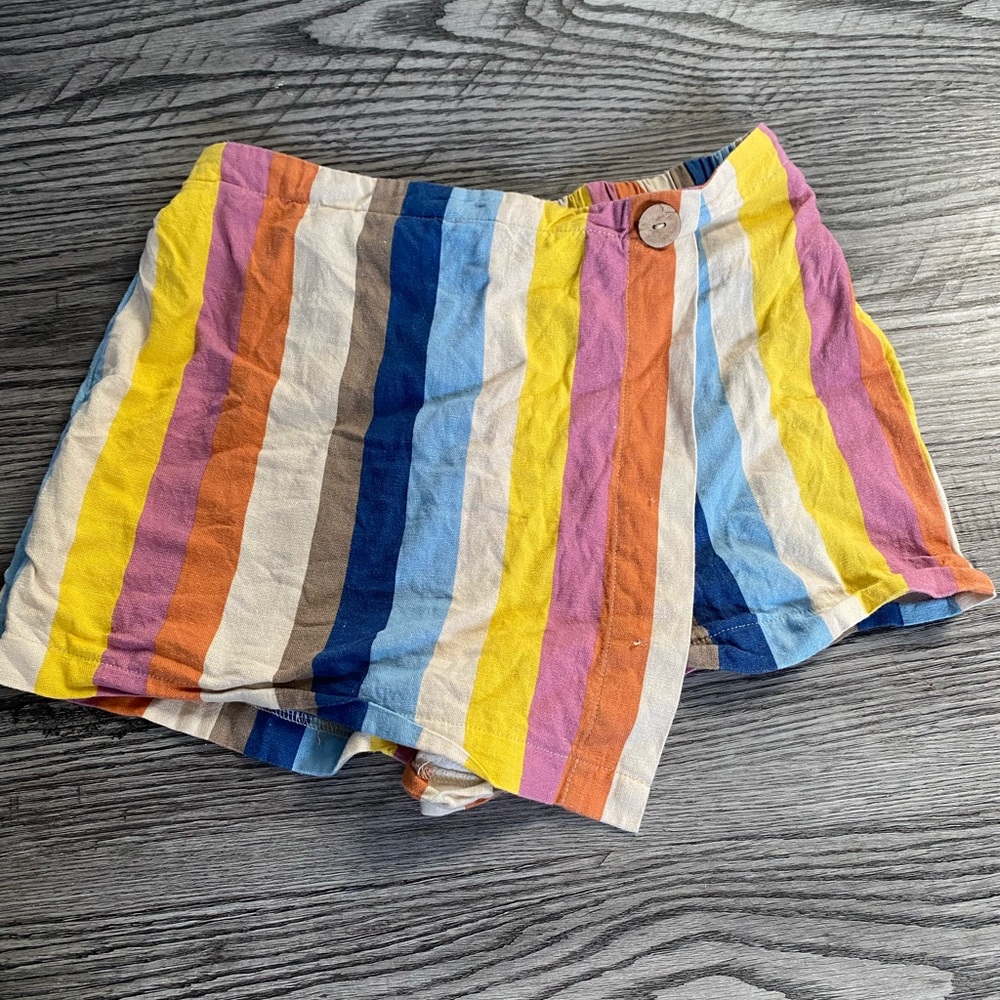 Forever 21 linen skort *missing 2 buttons"